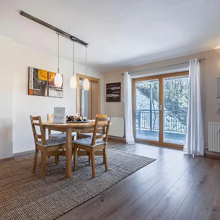 Mavc * ארצל אים פלאצטל