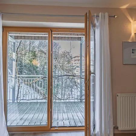 Mavc * ארצל אים פלאצטל